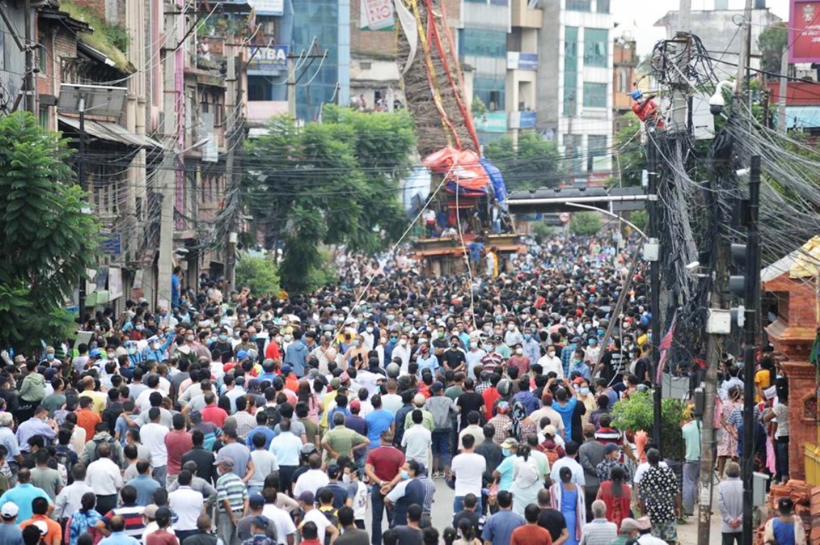 १६० जनाले तान्दै रातो मत्स्येन्द्रनाथको रथ, ललितपुर प्रवेश गर्ने नाका सिल