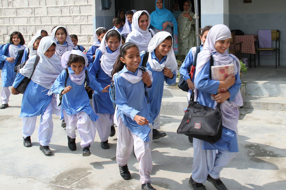 पाकिस्तानमा खुल्न थाले विद्यालय