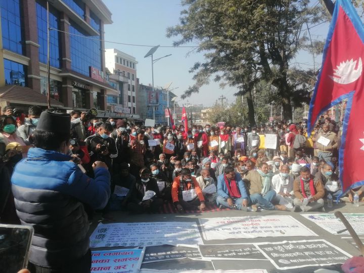 उखु किसानको समर्थनमा कविहरूले गरे कविता वाचन