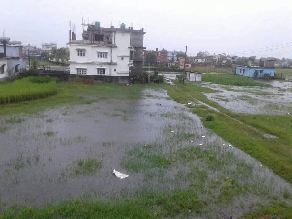 बाढीका कारण झापामा १८ परिवार बिस्थापित, ८५ घर उच्च जोखिममा