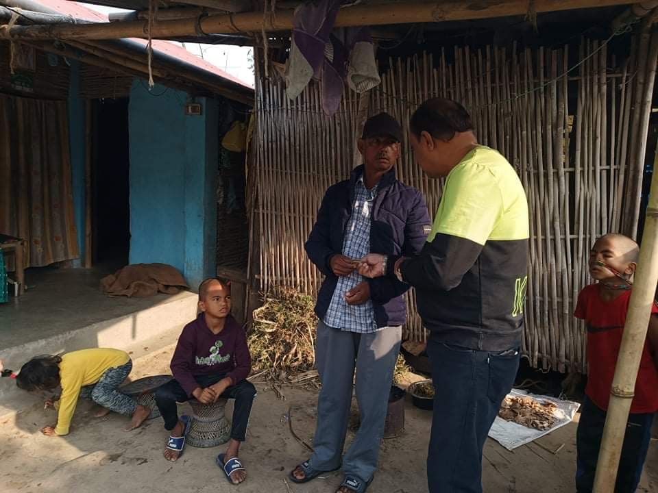 साङ्लाले बाँधिएका बालकको मेची अभियानको पहलमा उपचार शुरु