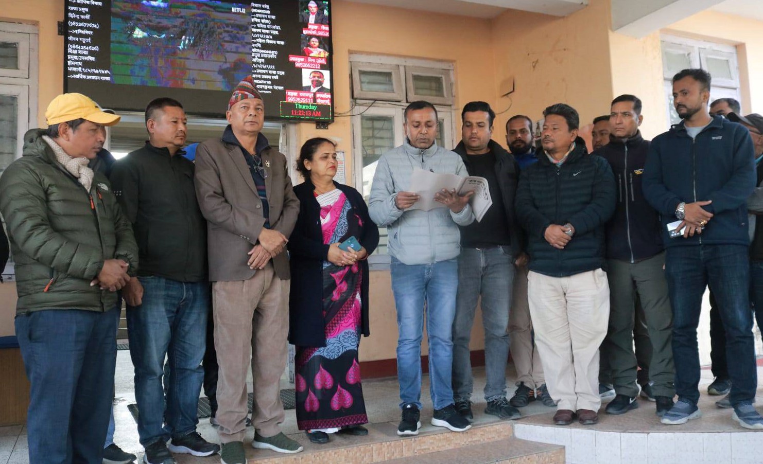 मेचीनगरका ६ राजनैतिकदलको माग : जनताको कामलाई सुचारु गराउ
