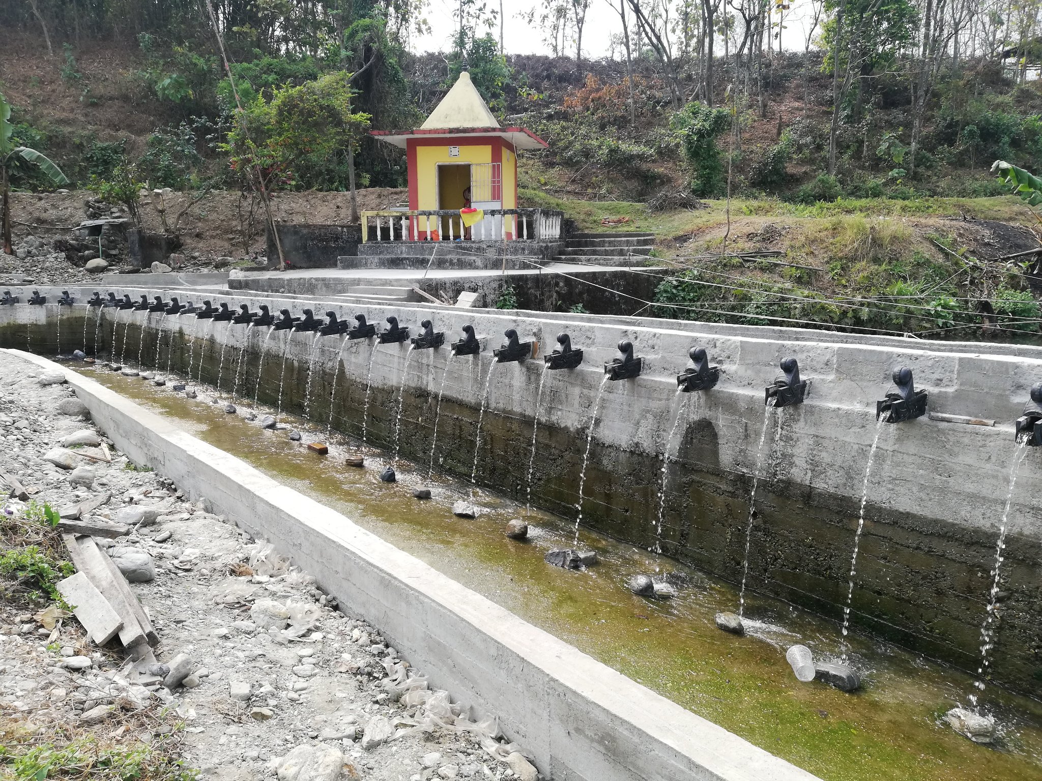 बाहुण्डागीँमा ४५ धारा सहितको धार्मिक स्थल (तस्विरहरु) 