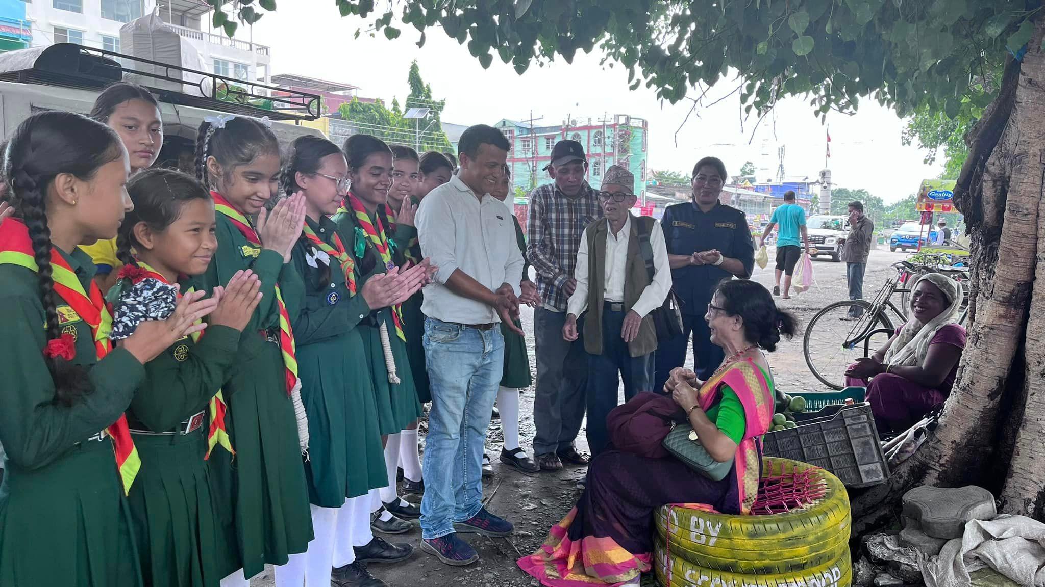 ‘होराइजन स्काउट दल’ले बनायो टायर सिट 