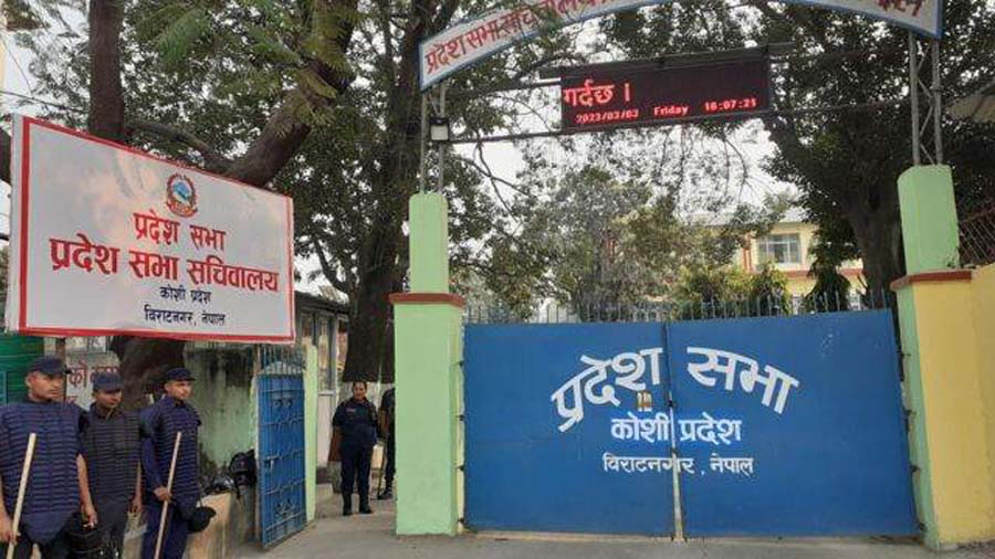 काेशी प्रदेश: सभामुख गाैतमले दिए राजिनामा, थापाले मुख्यमन्त्रीमा दाबी गर्दै