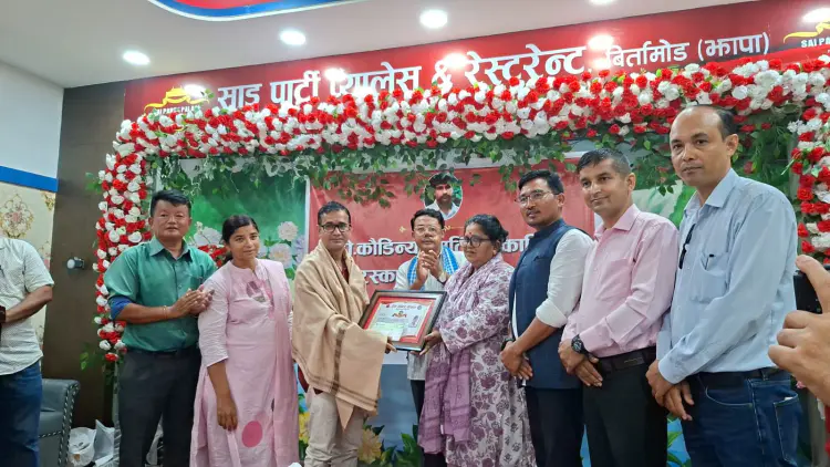 यस बर्षको डी.कौडिन्य स्मृति पत्रकारिता पुरस्कार पत्रकार पुरीलाई