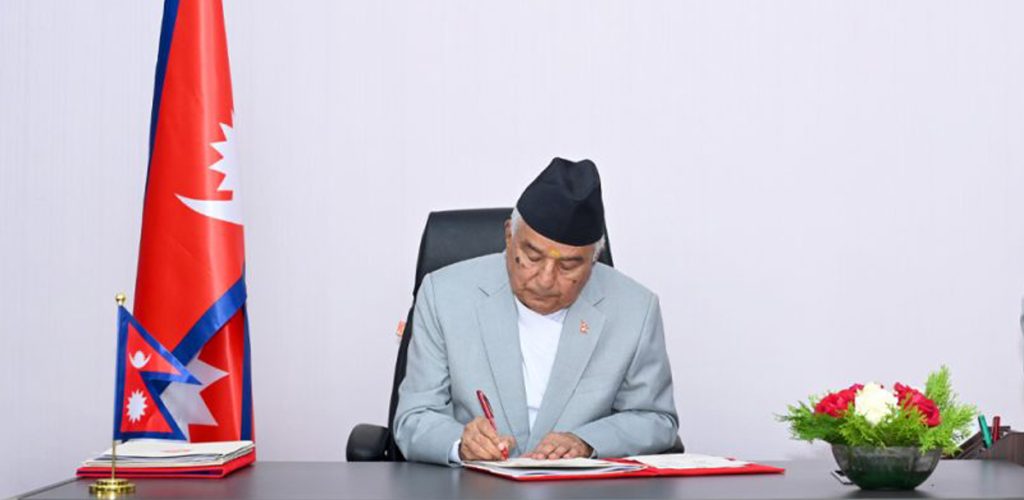 राष्ट्रपतिद्वारा संवैधानिक परिषद सम्बन्धी अध्यादेश जारी