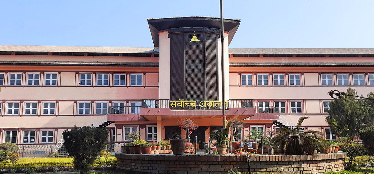 महिनावारीमा प्रयोग हुने सामग्रीमा कर छुट गर्न सर्बोच्चको परमादेश