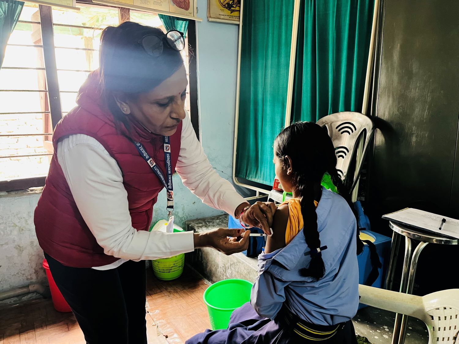 एचपिभि खोप अभियान : झापामा बिद्यालय बाहिरका किशोरीको सहभागिता अत्यन्तै न्युन