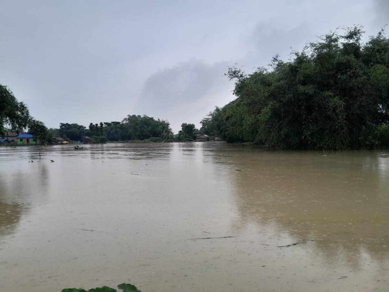 कन्काई नदि गाउँ पस्यो, २५ परिवार बिस्तापित