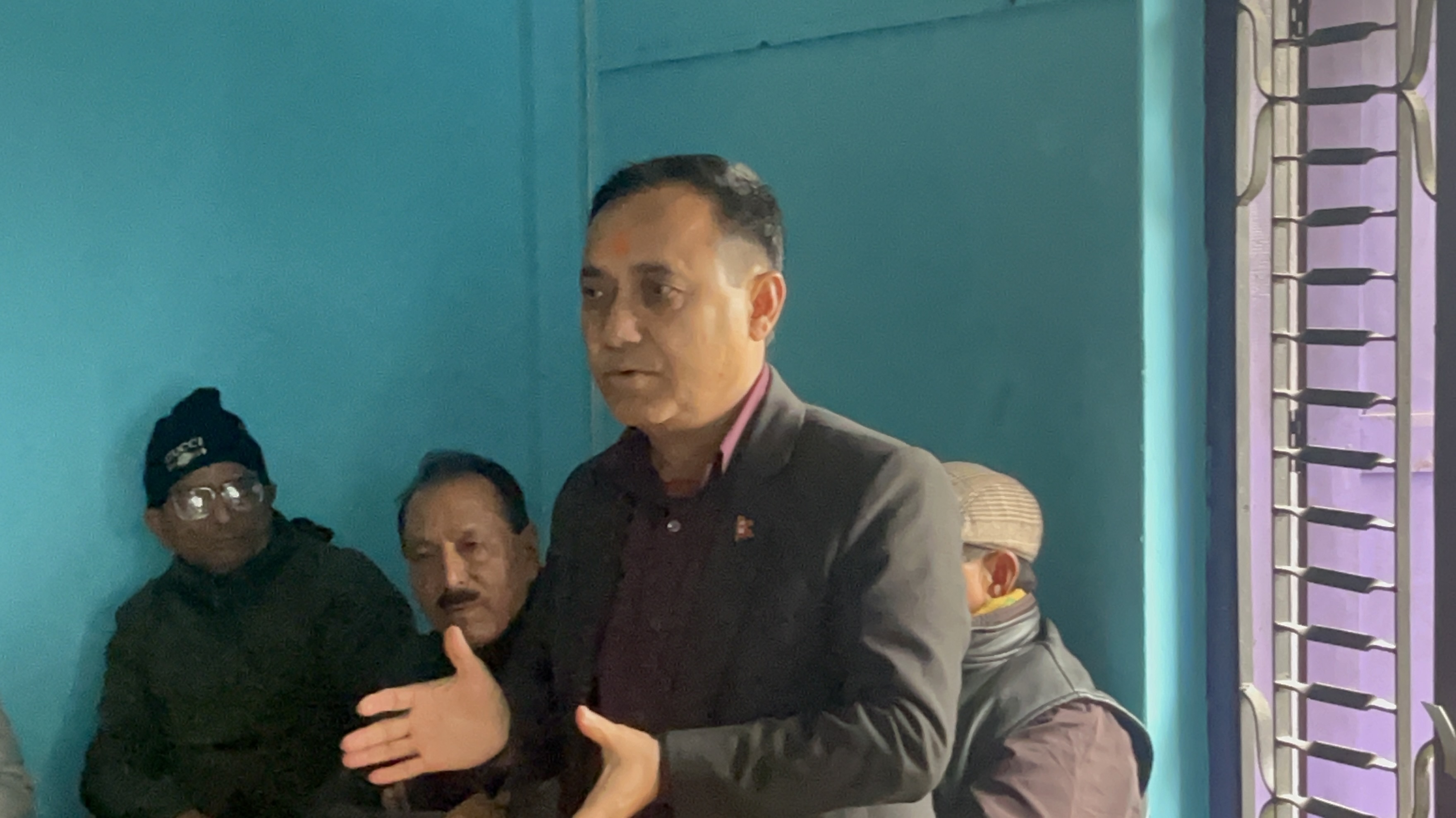 केपी ओलीलाई स्थान हद तोकेर चुनावको वातावरण बन्दैन : विश्वप्रकाश शर्मा