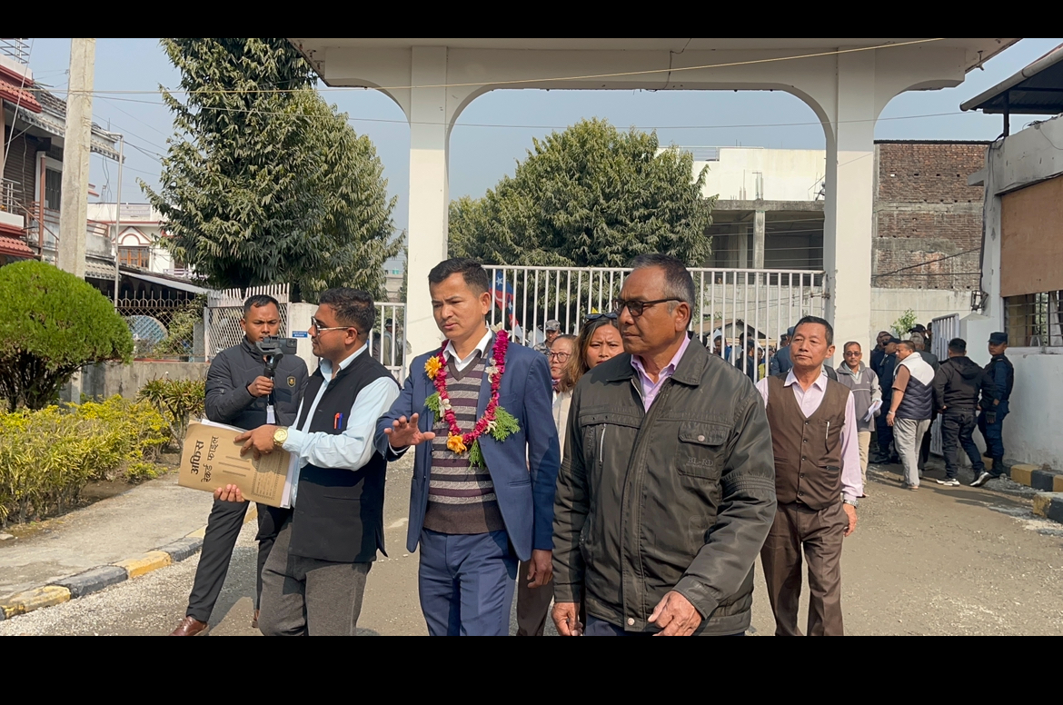 एमएनओका तामाङले दर्ता गराए उम्मेद्वारी