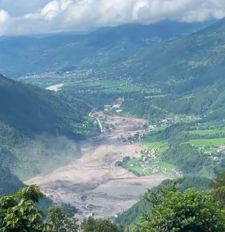 भोटेकोशी बाढीमा अहिलेसम्म झापाका पाँच जना सम्पर्क बिहिन