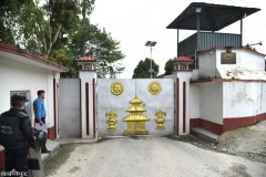प्रधानन्यायाधीश निवासको गेटमा प्रहरी परिचालन ।