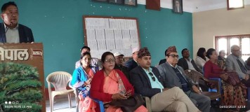 मंगलबारको बैठकमा सहभागि काँग्रेसका नेताहरु ।