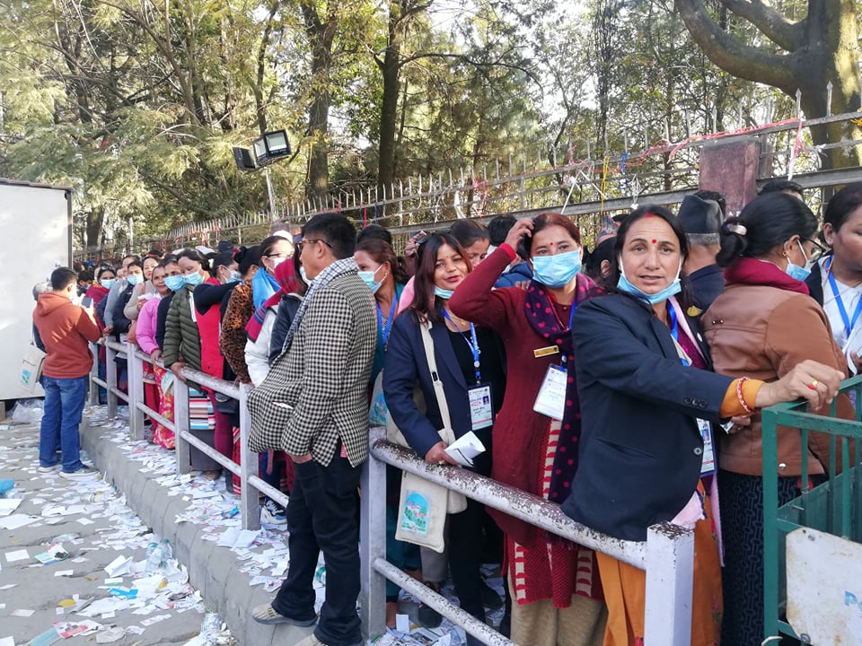 काँग्रेसको मतदान सकियो, सभापतिको मतगणाना राति १ बजे पछि शुरु हुने