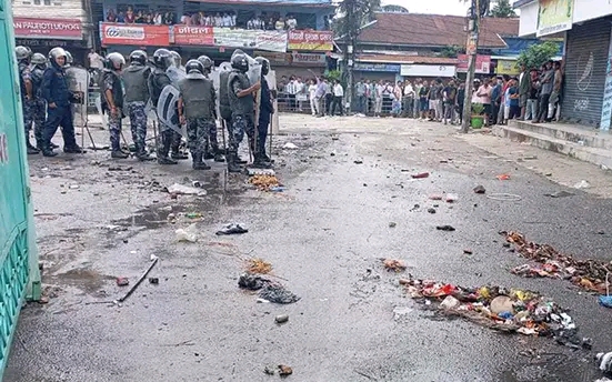 दमकमा जेन–जी प्रदर्शन : प्रहरीले गोली चलाउँदा एक जना घाइते